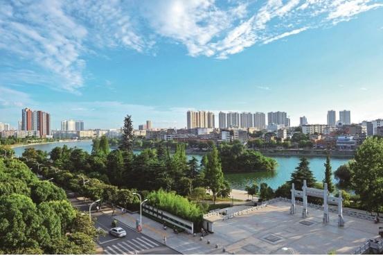 湖北枣阳：谱写天蓝地绿水清风畅新篇章
