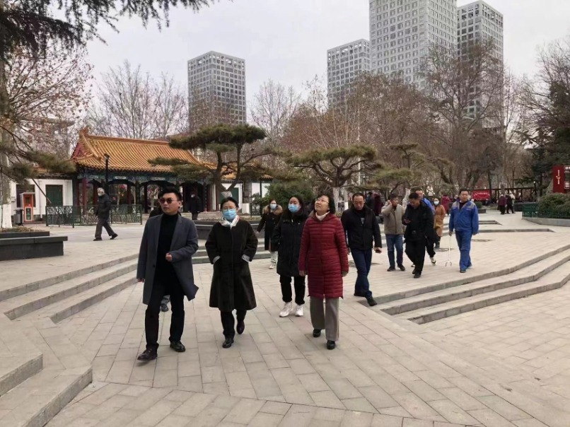 以考核促提升 以实干促实效——济宁市市政园林养护中心开展绿化养护管理月度考核工作