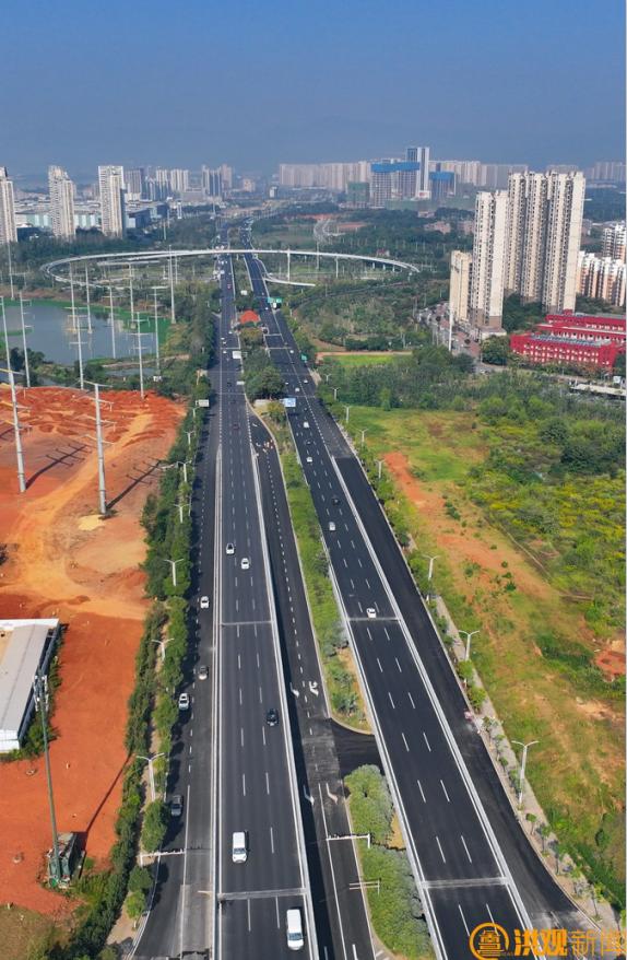 南昌大道西段（南昌西收费站－生米大桥）主线通车，部分辅路和绿化带正在收尾施工