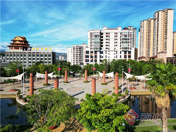 云南南涧：污水处理厂变身生态公园