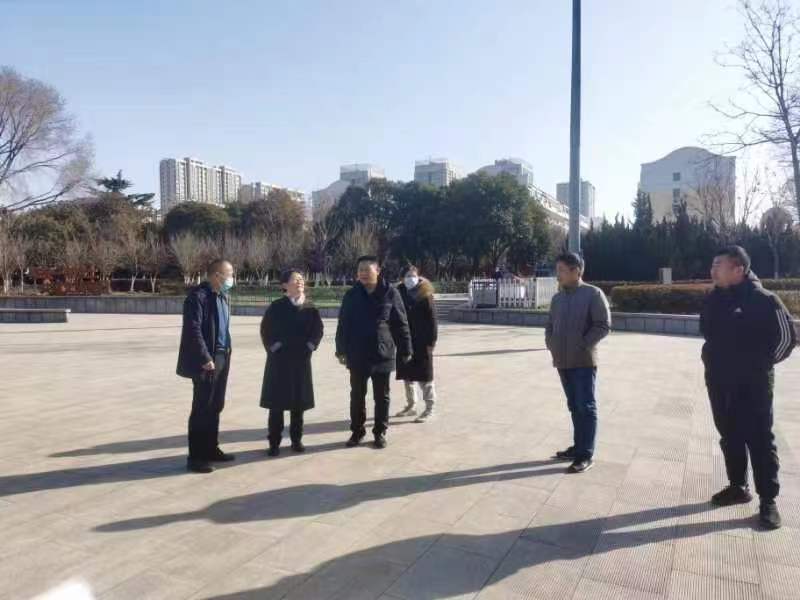 以考核促提升 以实干促实效——济宁市市政园林养护中心开展绿化养护管理月度考核工作