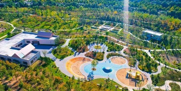 市中区兴隆公园绿化工程已完成 以流动的山水诗为主题